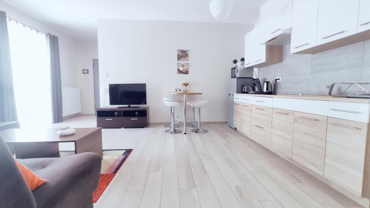 Pilsudskiego 11 By Homeprime Krasków Εξωτερικό φωτογραφία